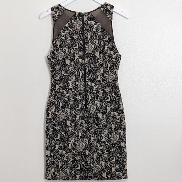 Alice & Olivia Thalia Sleeveless Dress Size 6 Black And White - Picture 7 of 8